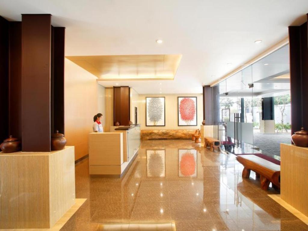 Amaris Hotel Pasar Baru Jakarta Exterior photo
