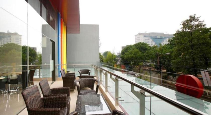 Amaris Hotel Pasar Baru Jakarta Exterior photo