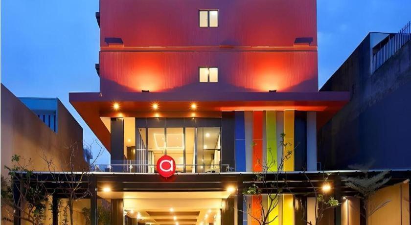 Amaris Hotel Pasar Baru Jakarta Exterior photo